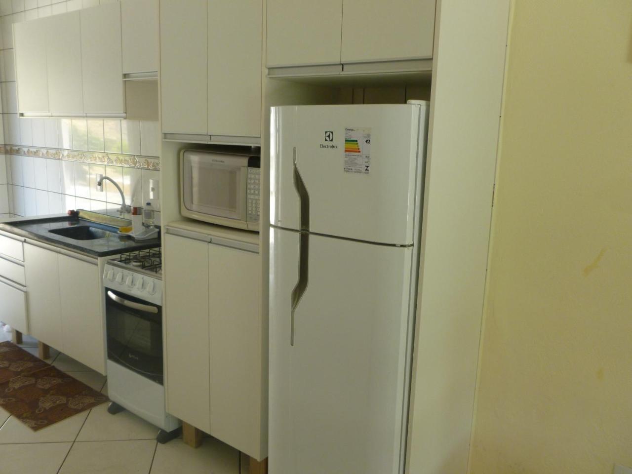 Apartamento 12 - Bombinhas - 200 Metros Da Praia Экстерьер фото