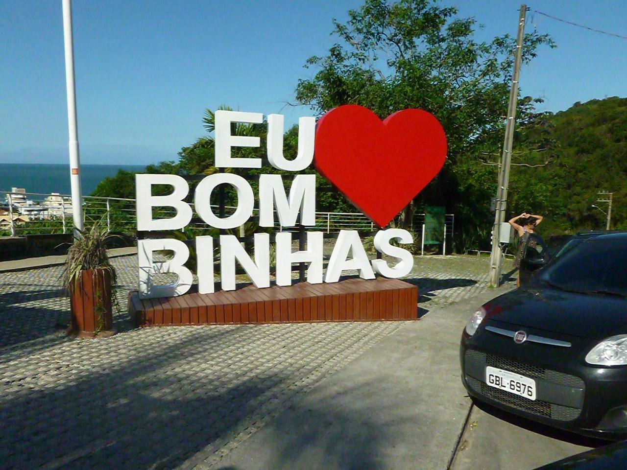 Apartamento 12 - Bombinhas - 200 Metros Da Praia Экстерьер фото